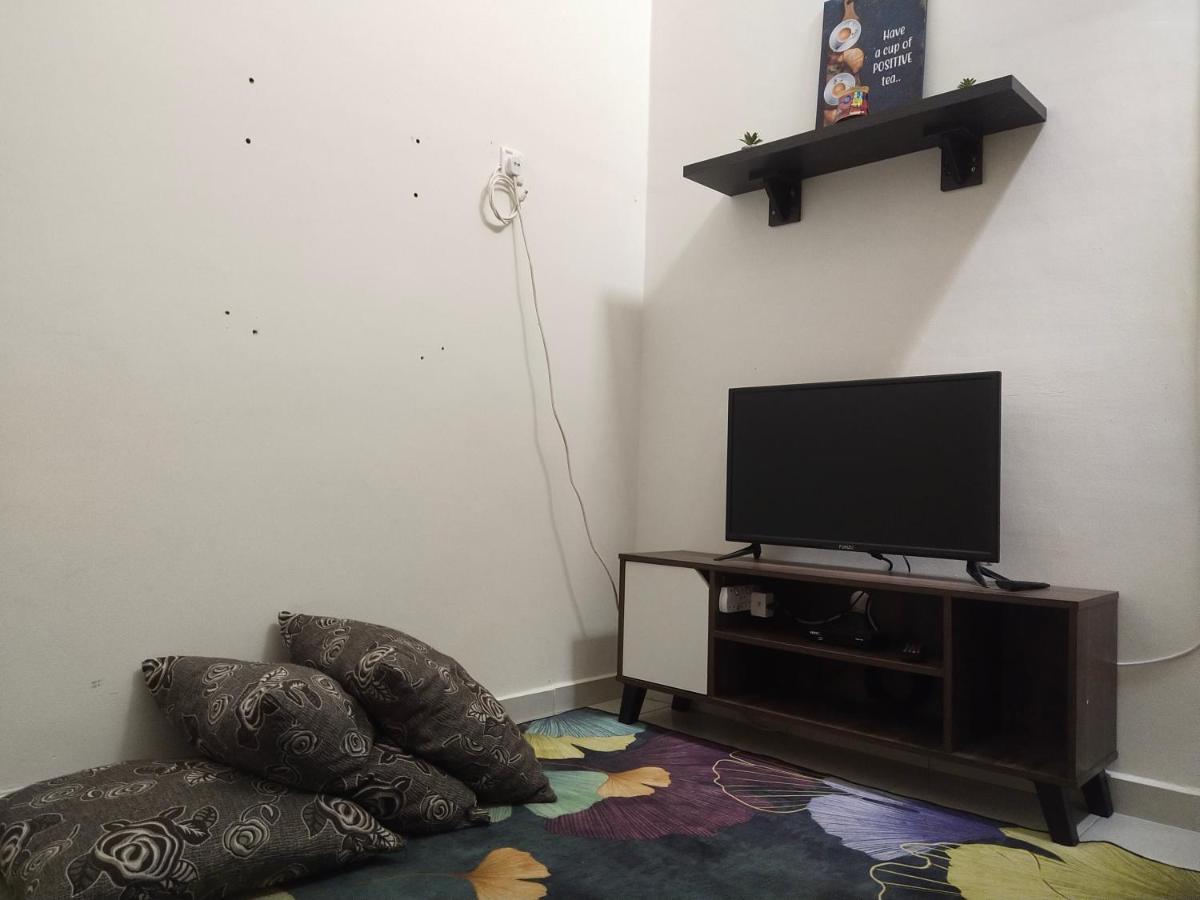 Axaida Homestay Parit Jawa Bakar Parit Extérieur photo